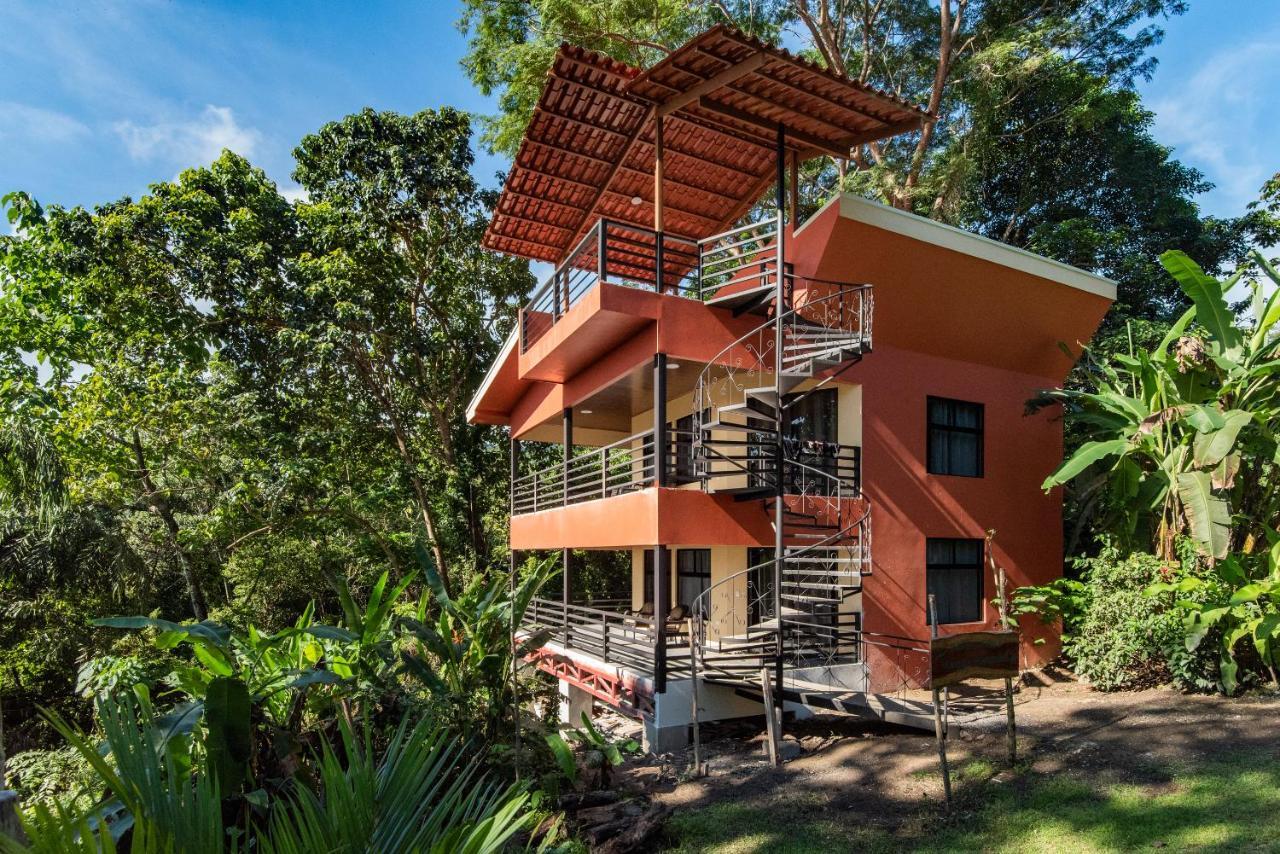 Jungle Lodge At Wild Sun Rescue Center Cabuya  Экстерьер фото